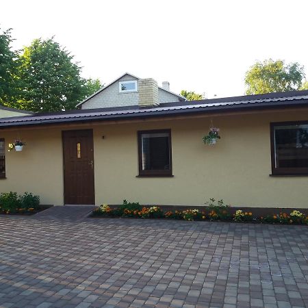 Brivdienu Maja Saulite Ventspils Exteriör bild